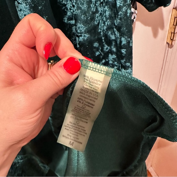 lularoe Shirley kimono 
Waterfall draped front crushed velvet - Picture 5 of 5